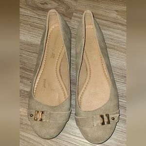 AE American Eagle shoes